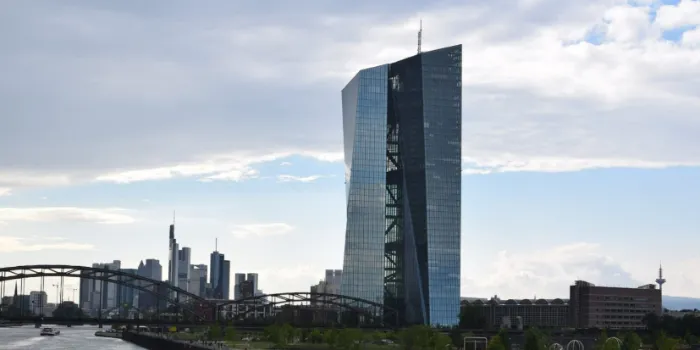 Aktuelles aus dem Aufsichtsrecht & Meldewesen 11/2025